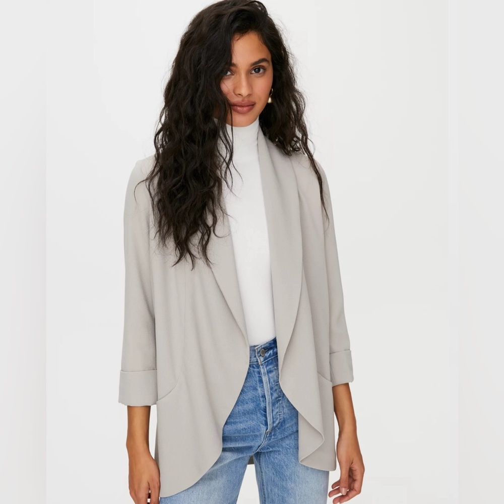 NWT Aritzia Wilfred Draped Chevalier Blazer in Crete (Light Gray) - Size 4